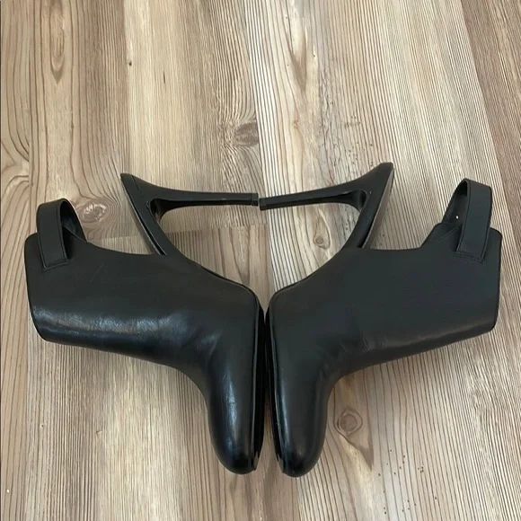 Lauren Ralph Lauren Black Heeled Rayna Mule Boots with Stiletto Heel Size 8B - Picture 2 of 6